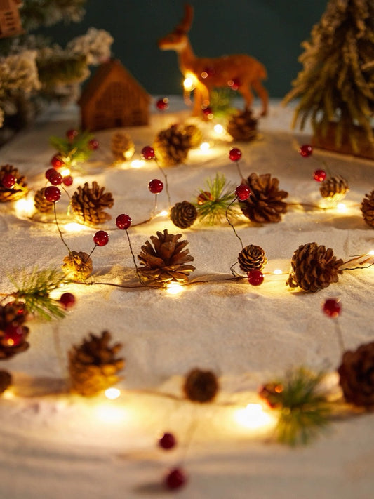 Woodland Glow Pinecone Fairy Lights · 2M
